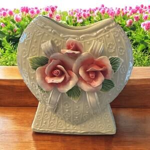 Capodimonte Style 7.5" Vase Heart White Pink Roses Glossy (713)